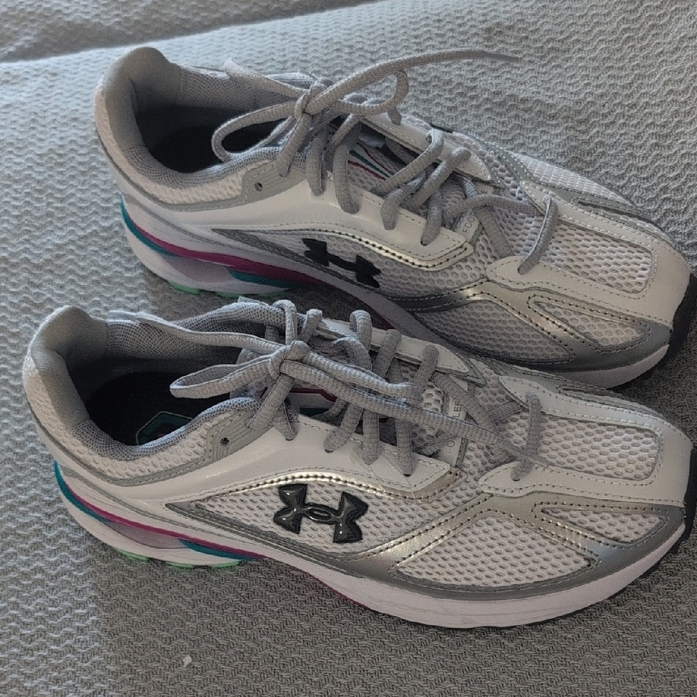 Under Armour Women's Gray Running Shoes